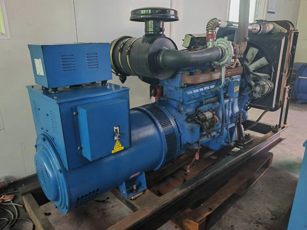 任县100kW柴油发电机组使用多级机油有哪些优缺点？